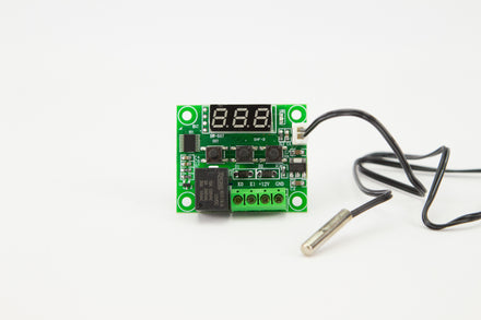 Digital Thermostat Controler